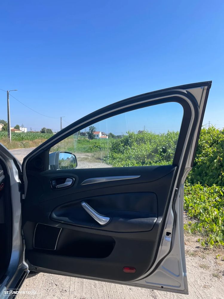 Ford Mondeo 1.8 TDCi Titanium - 10