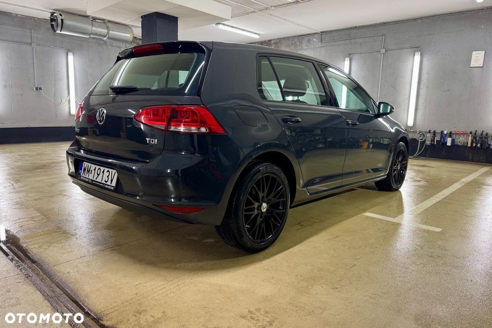 Volkswagen Golf 1.6 TDI Comfortline - 6