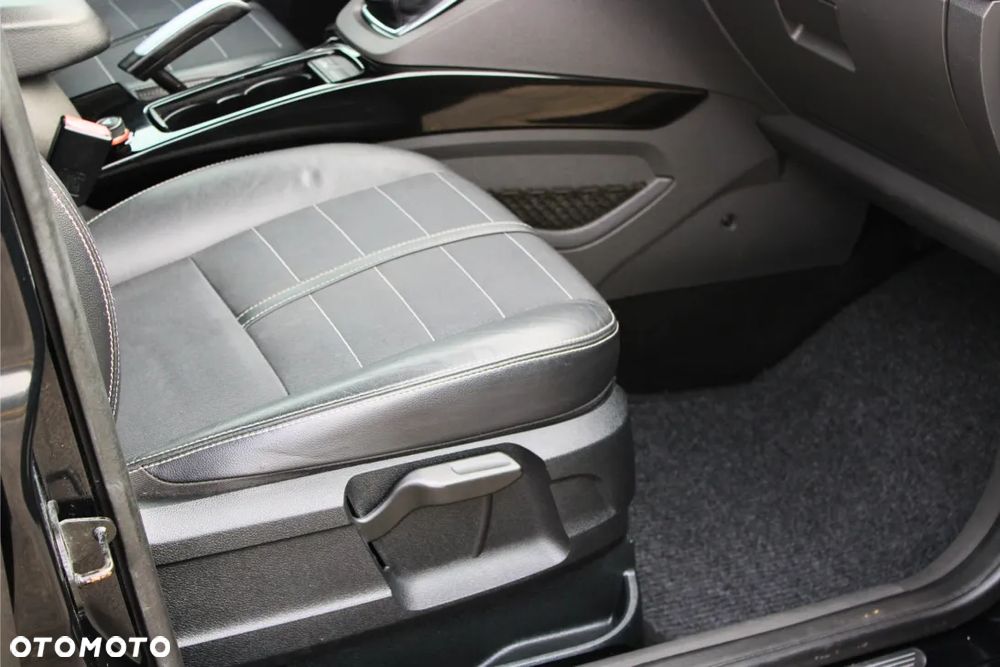 Ford Kuga 2.0 TDCi Titanium - 19