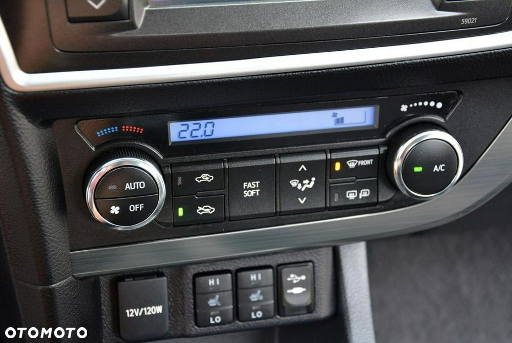 Toyota Auris 1.6 Executive - 26