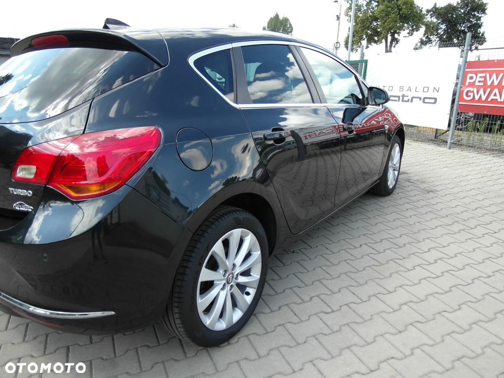 Opel Astra 1.4 Turbo 150 Jahre - 15