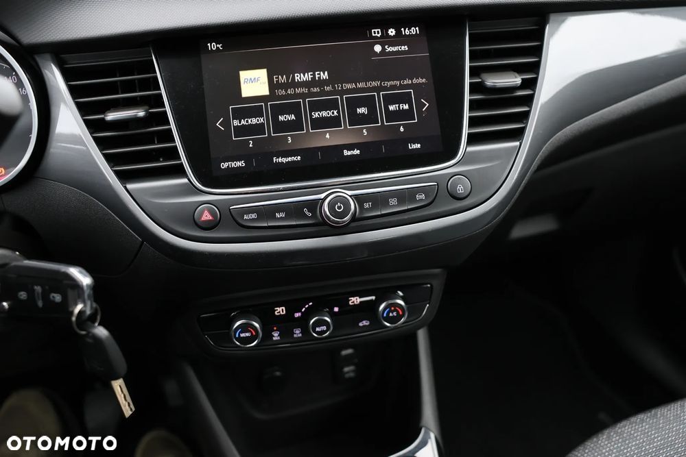Opel Crossland X - 23