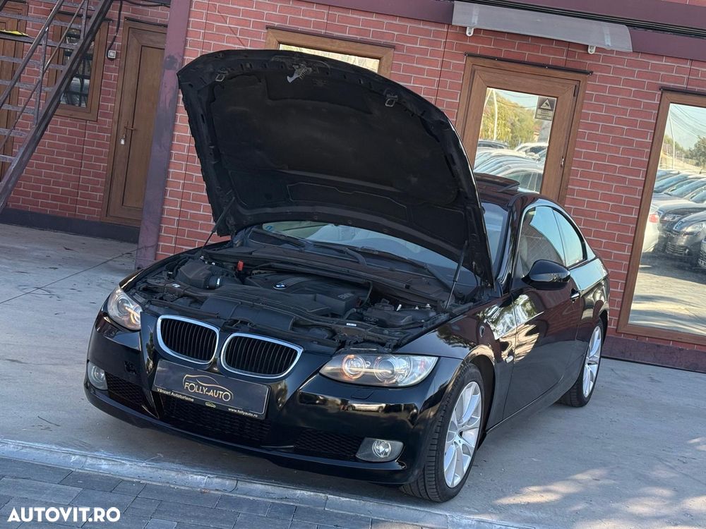 BMW Seria 3 320d Aut. - 28