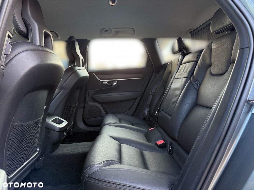Volvo V90 Cross Country - 14