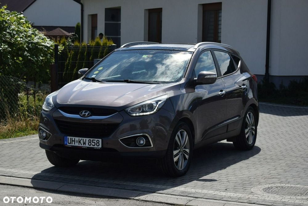 Hyundai ix35 2.0 CRDi 4WD Fifa World Cup Gold Edition - 1
