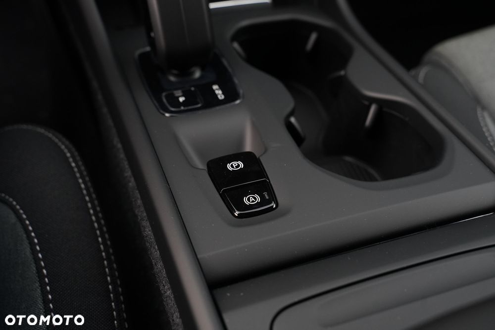 Volvo XC 40 B3 Core - 22