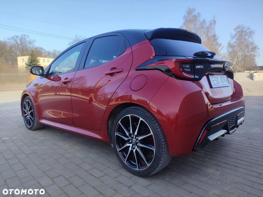 Toyota Yaris - 4