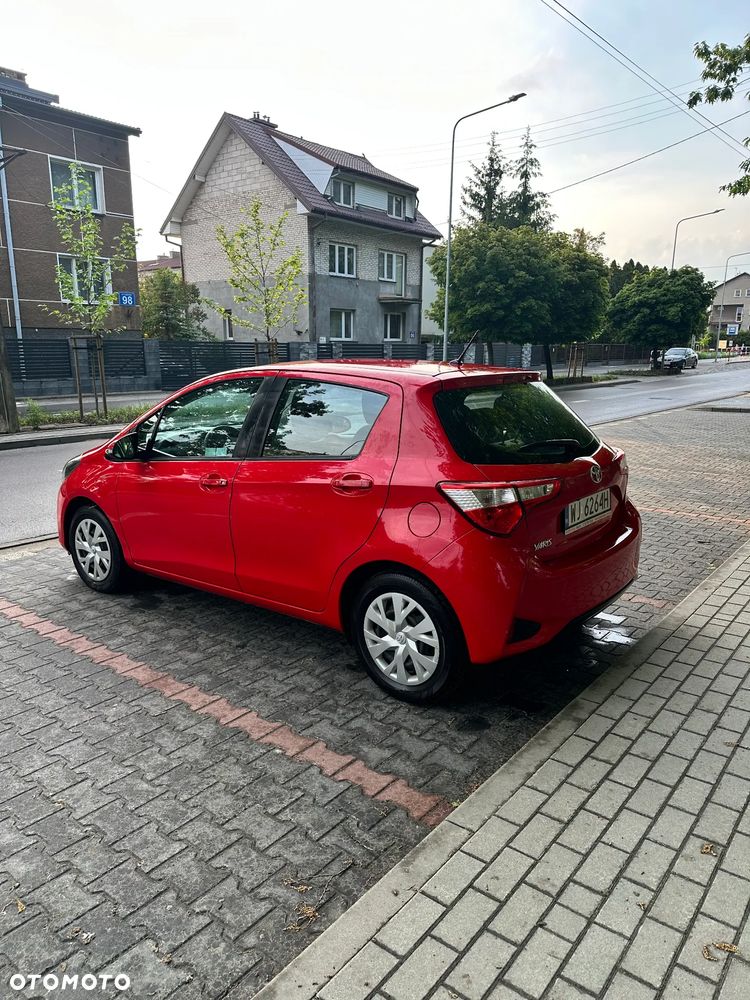 Toyota Yaris 1.5 Premium - 4