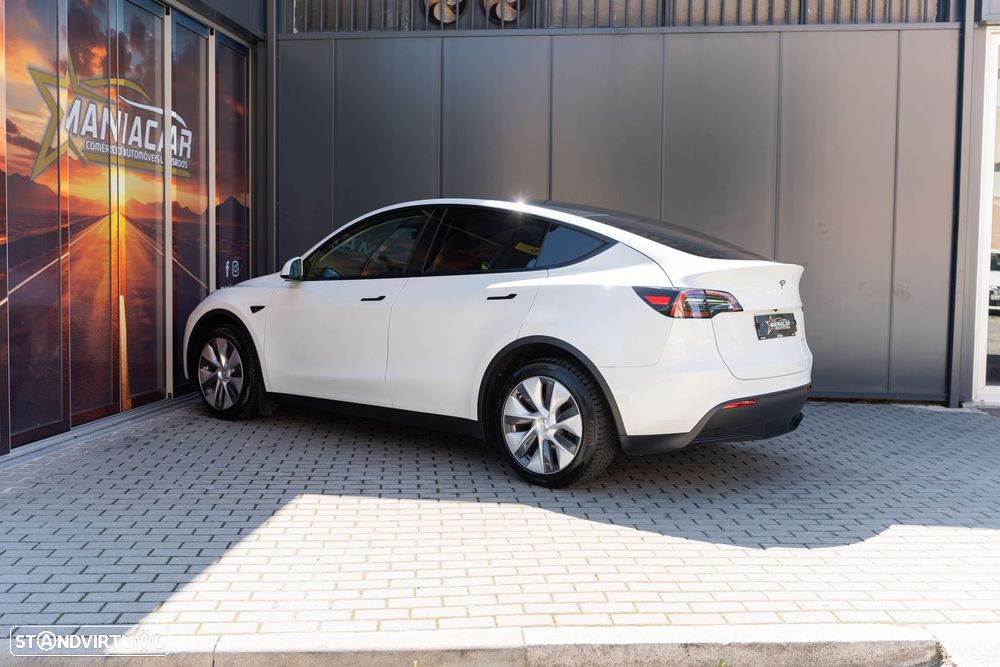 Tesla Model Y Long Range Dual Motor AWD - 7