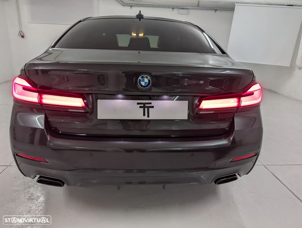 BMW 530 e Pack M - 11
