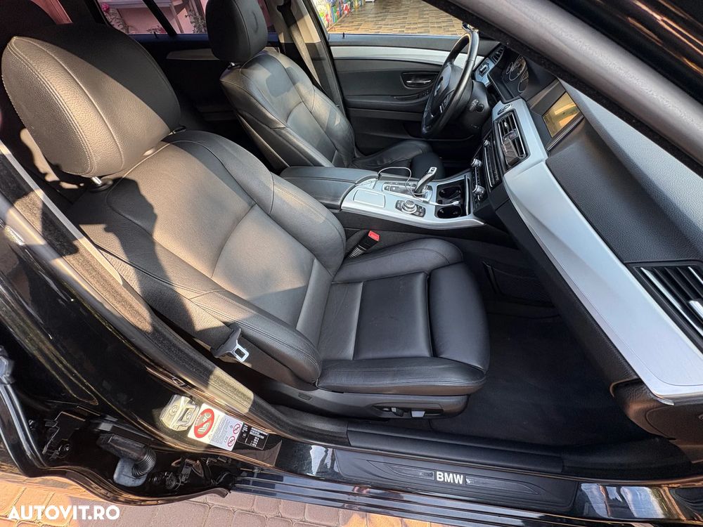 BMW Seria 5 520d xDrive - 25
