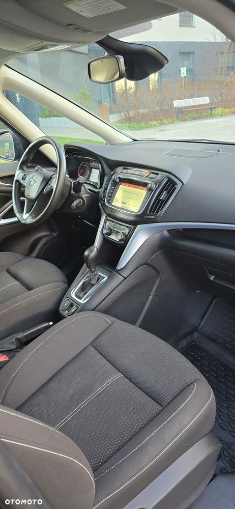 Opel Zafira - 8