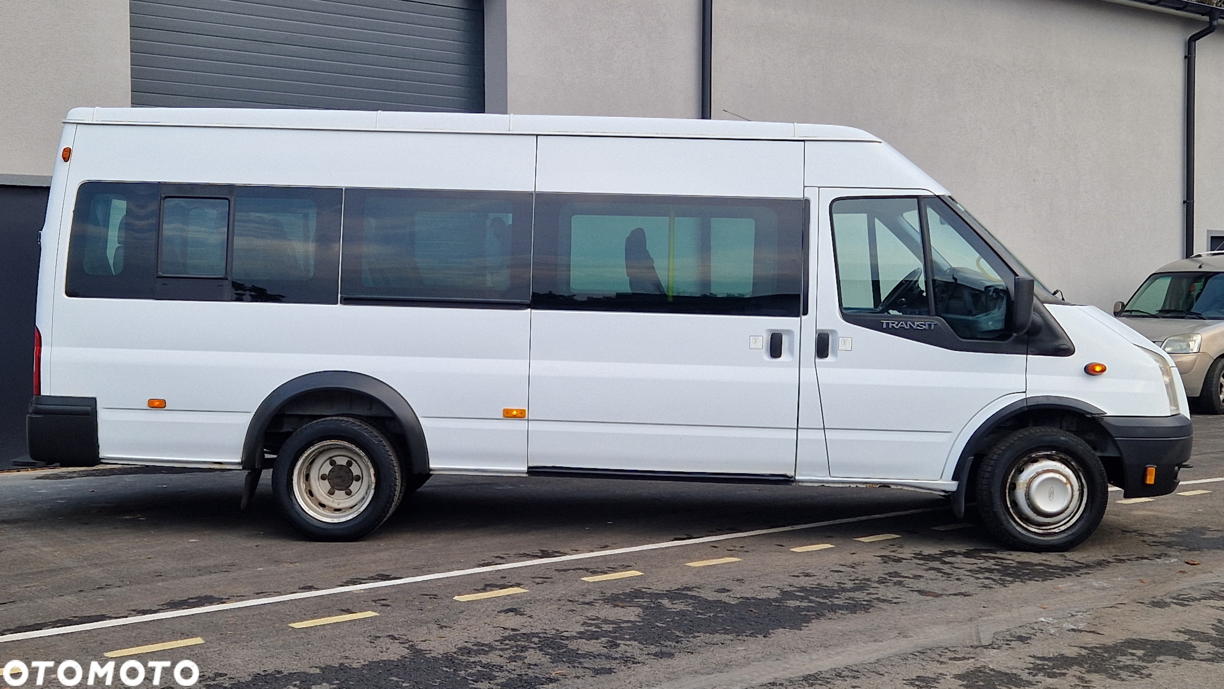 Ford TRANSIT AUTOBUS 17 OSÓB MINIAUTOBUS MIKROBUS KLIMA WEBASTO BLIZNIAKI - 9