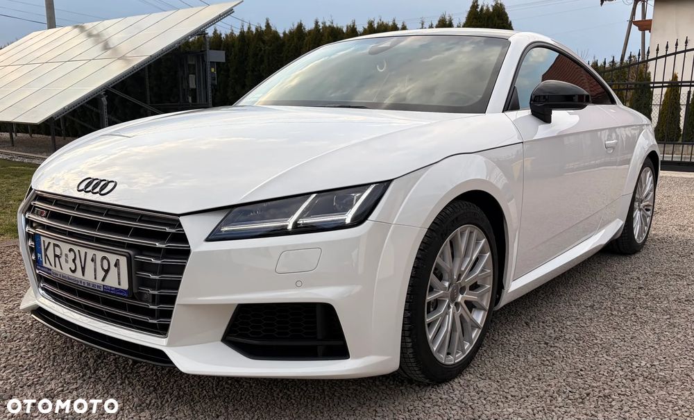 Audi TT S Coupé - 1