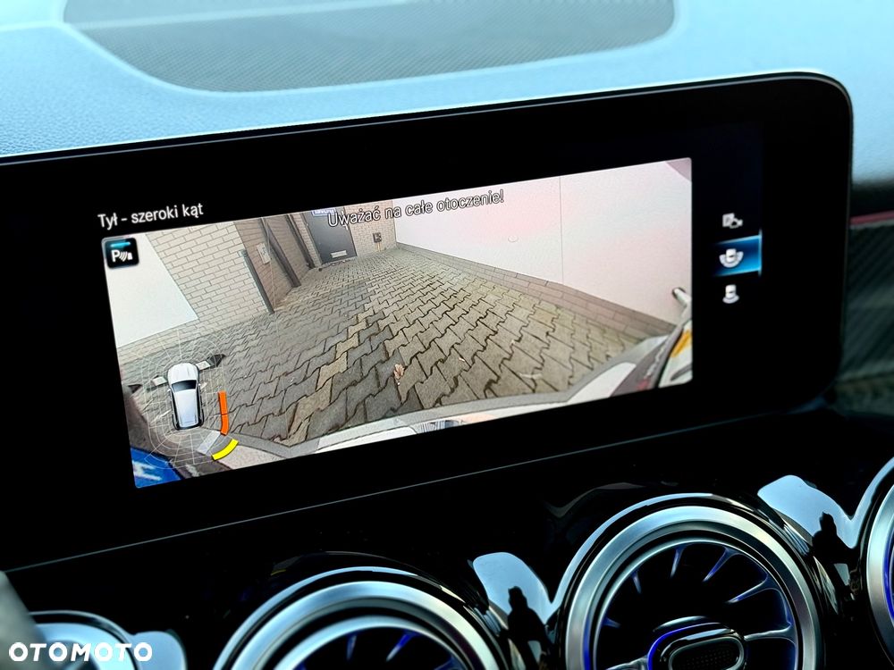 Mercedes-Benz GLB 200 d 8G-DCT AMG Line - 37