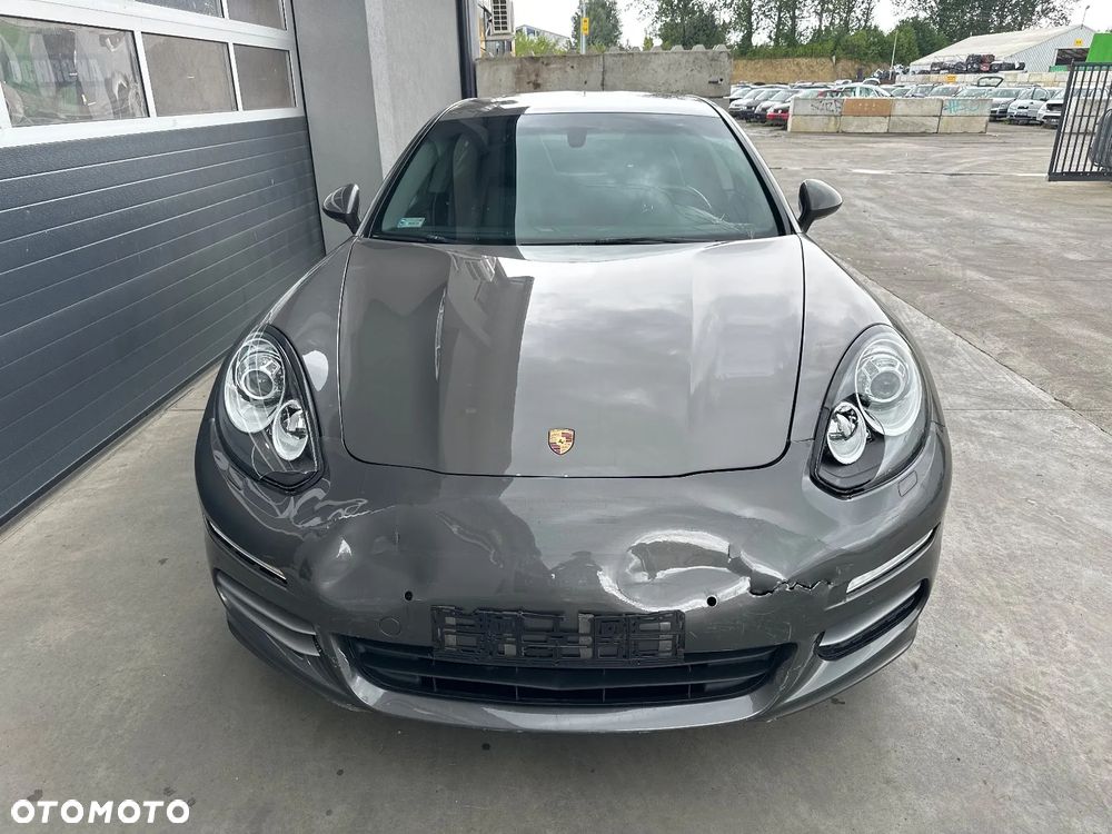 Porsche Panamera - 7