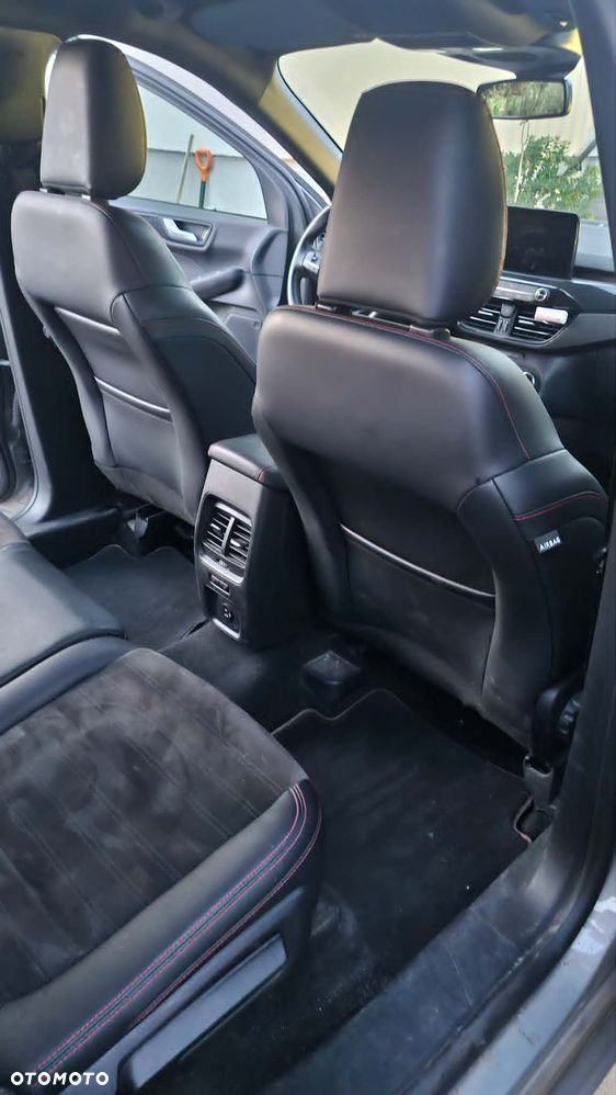 Ford Kuga 1.5 EcoBoost FWD ST-Line - 11