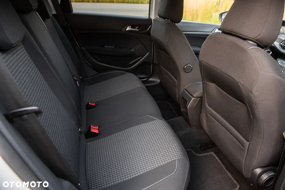 Peugeot 308 1.5 BlueHDi Allure Pack S&S - 27