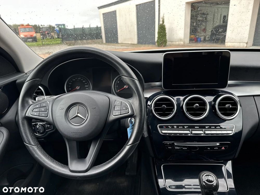 Mercedes-Benz Klasa C 200 - 20