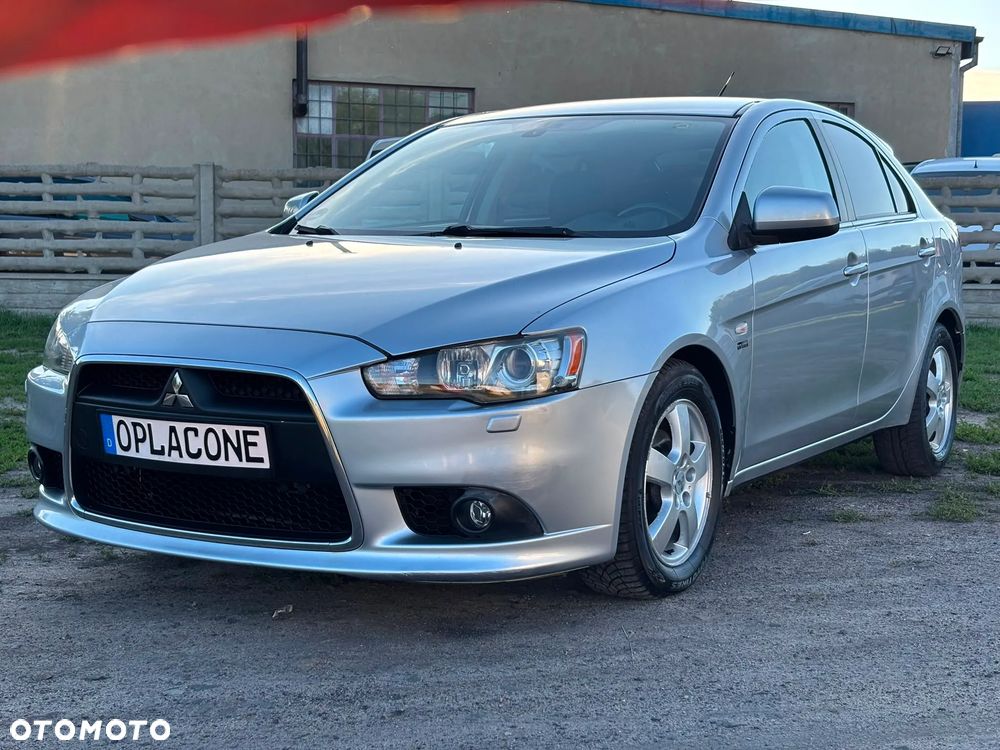 Mitsubishi Lancer 1.6 Invite - 2