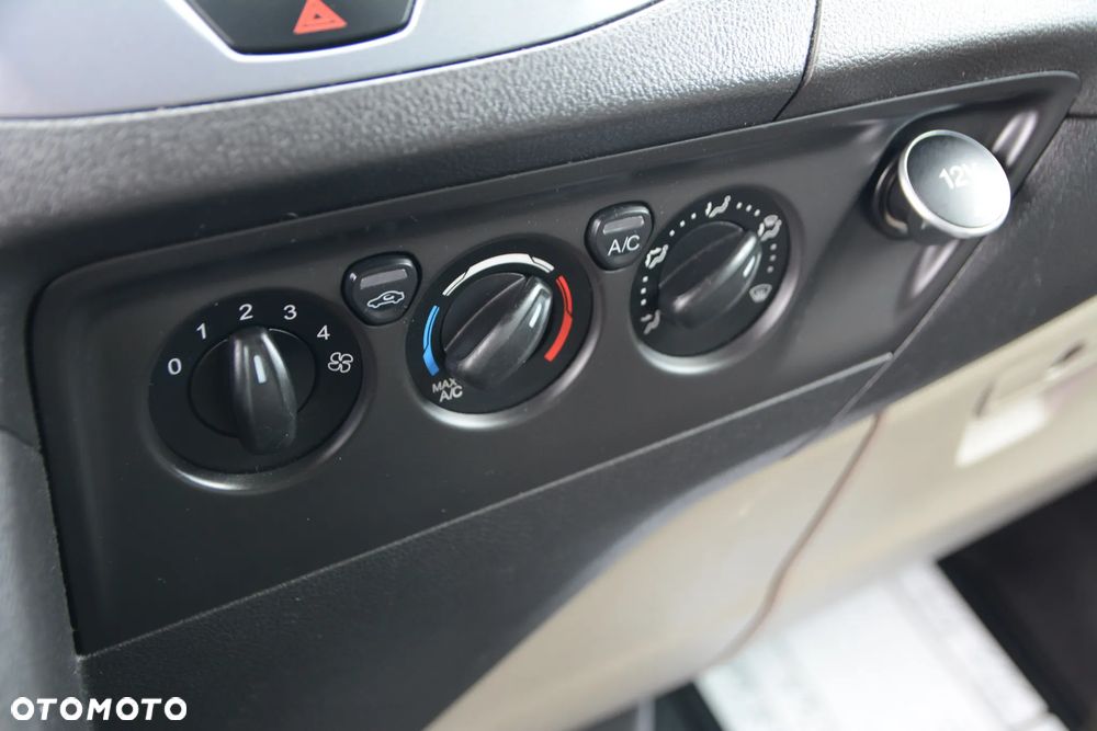 Ford Transit Custom 290 L2H1 Limited - 23