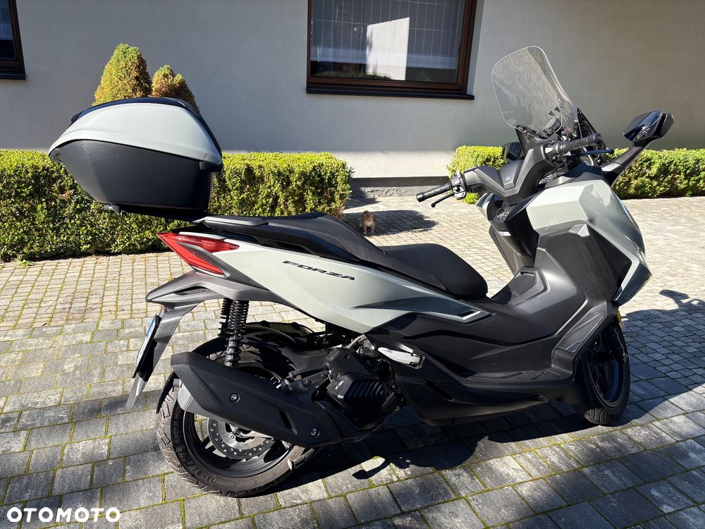 Honda NSS - 17