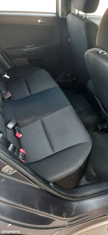 Mitsubishi Lancer - 3