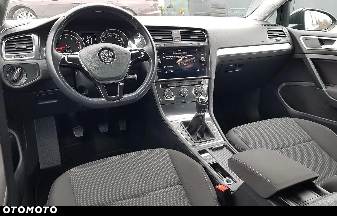 Volkswagen Golf - 14