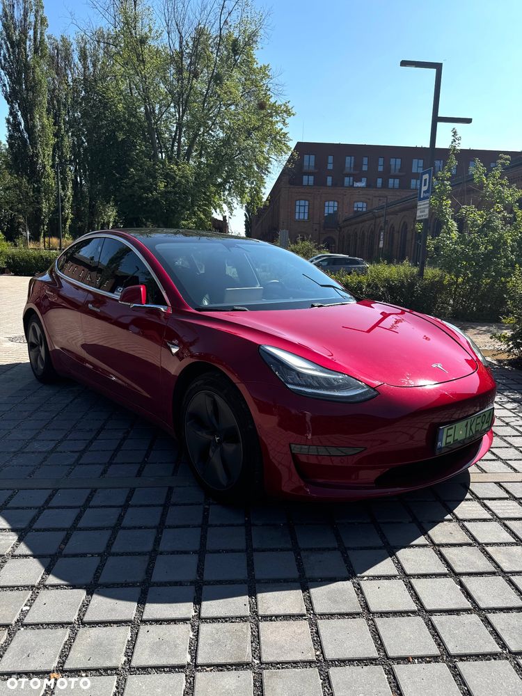 Tesla Model 3 Standard Reichweite Plus Hinterradantrieb - 3