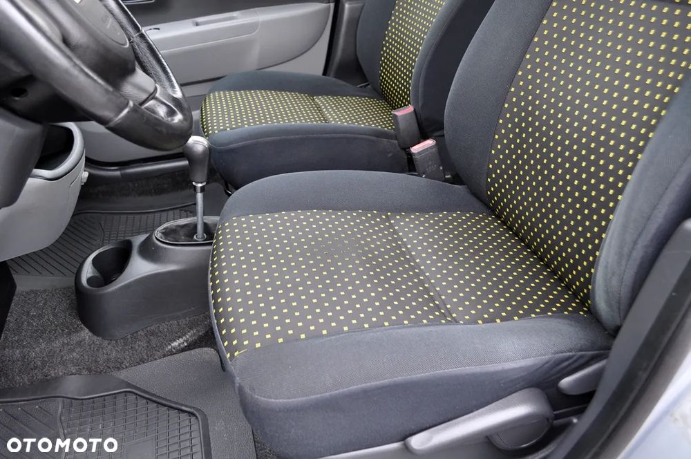Daihatsu Sirion 1.3 - 17