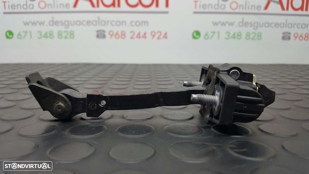 RETENTOR DA PORTA DIANTEIRA DIREITA RENAULT CLIO IV AUTHENTIQUE - 4