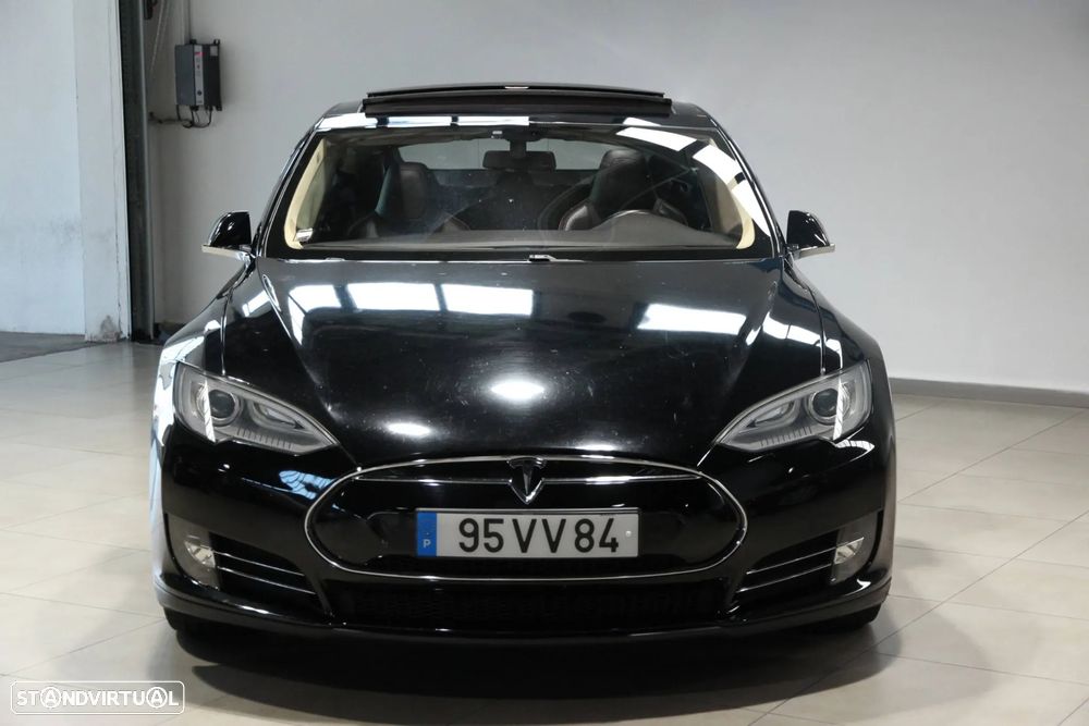 Tesla Model S 85 - 2