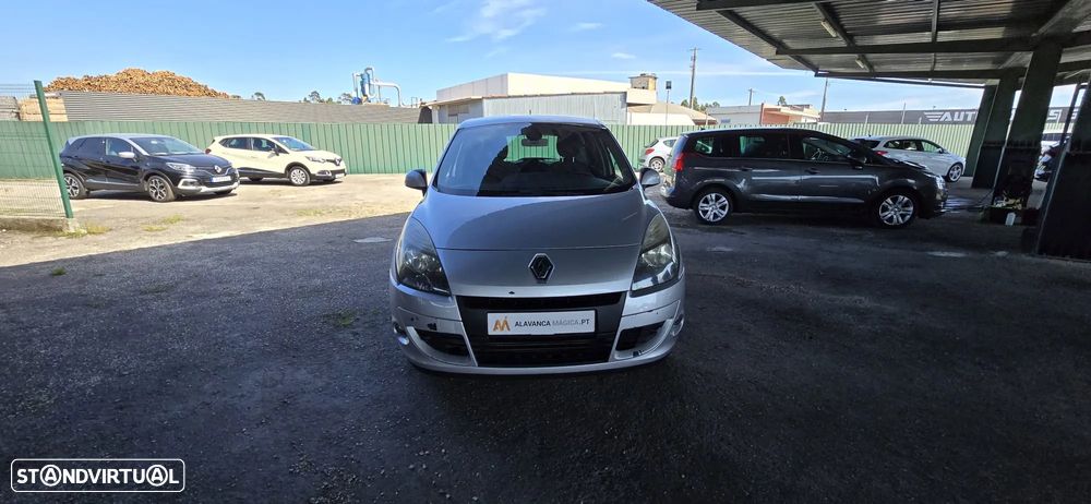 Renault Scénic 1.5 dCi Dynamique S - 4