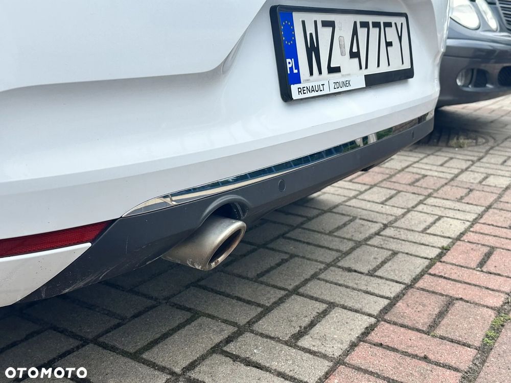 Renault Clio - 11