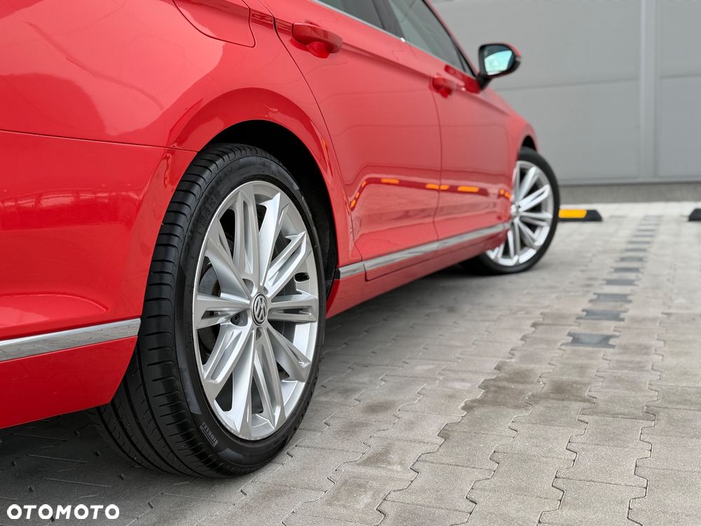 Volkswagen Passat 2.0 TDI SCR DSG Highline - 28