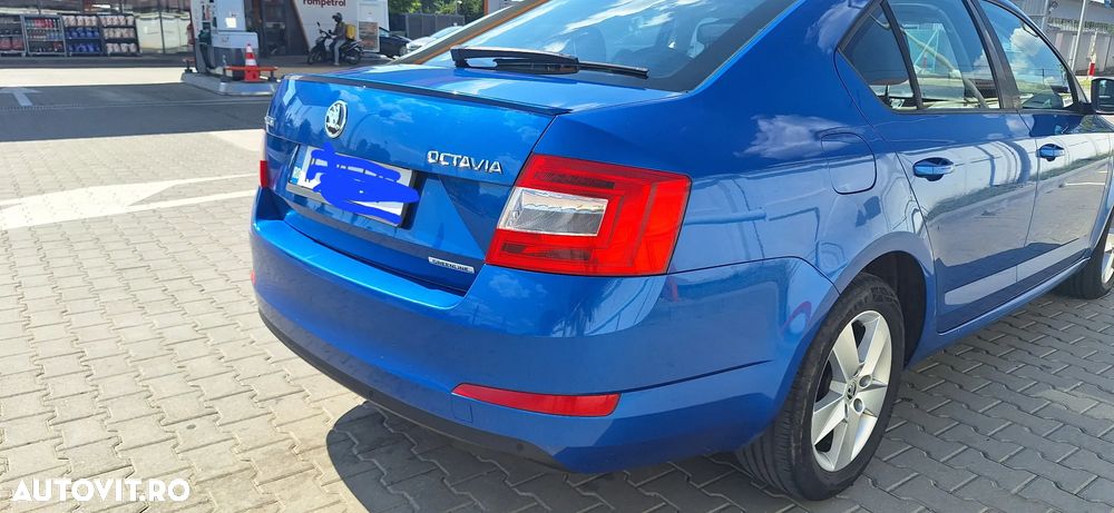 Skoda Octavia 1.6 TDI GREENLINE - 4