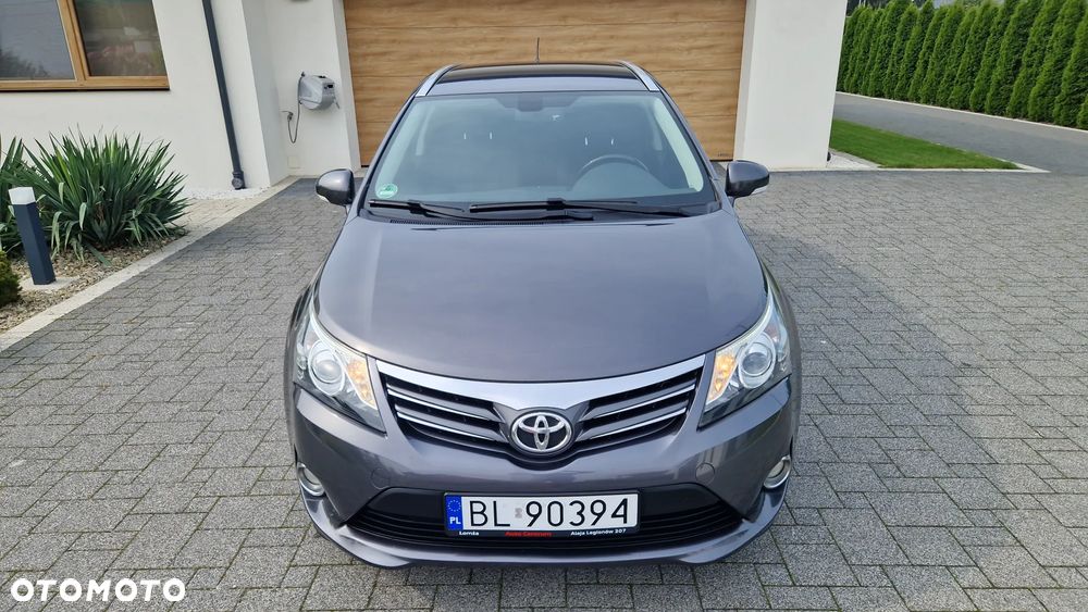 Toyota Avensis Combi 1.8 Executive - 29