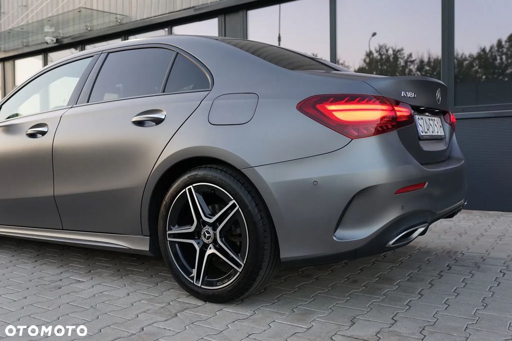 Mercedes-Benz Klasa A 180 AMG Line 7G-DCT - 20