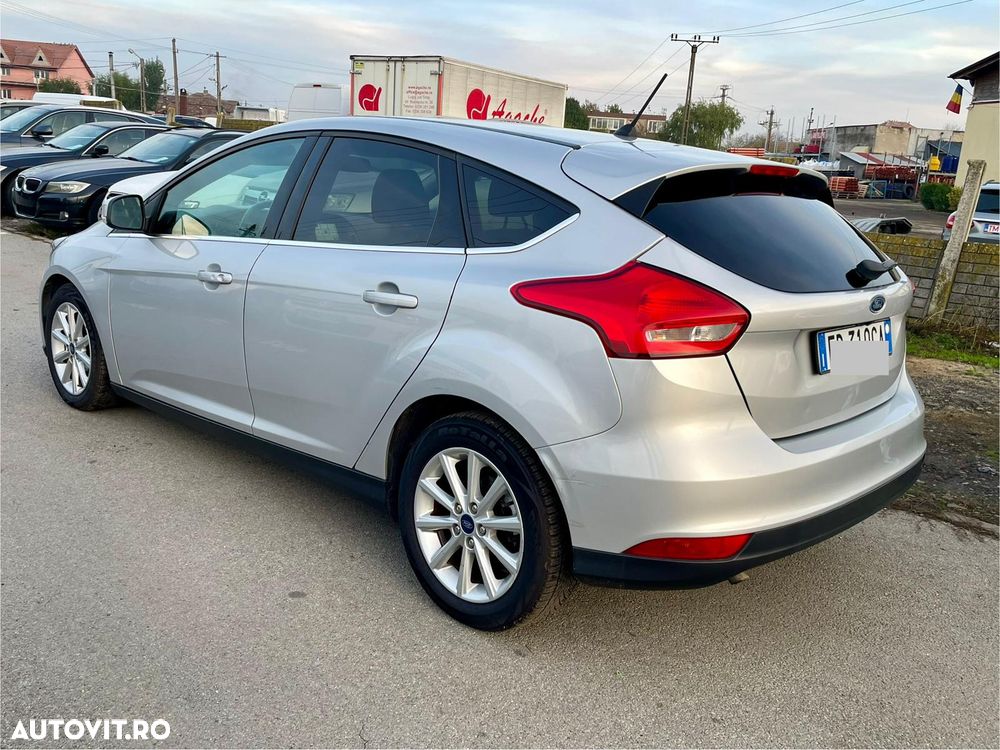 Ford Focus - 5