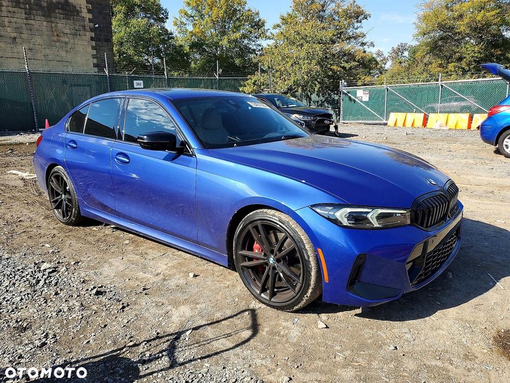 BMW Seria 3 330i xDrive M Sport - 1