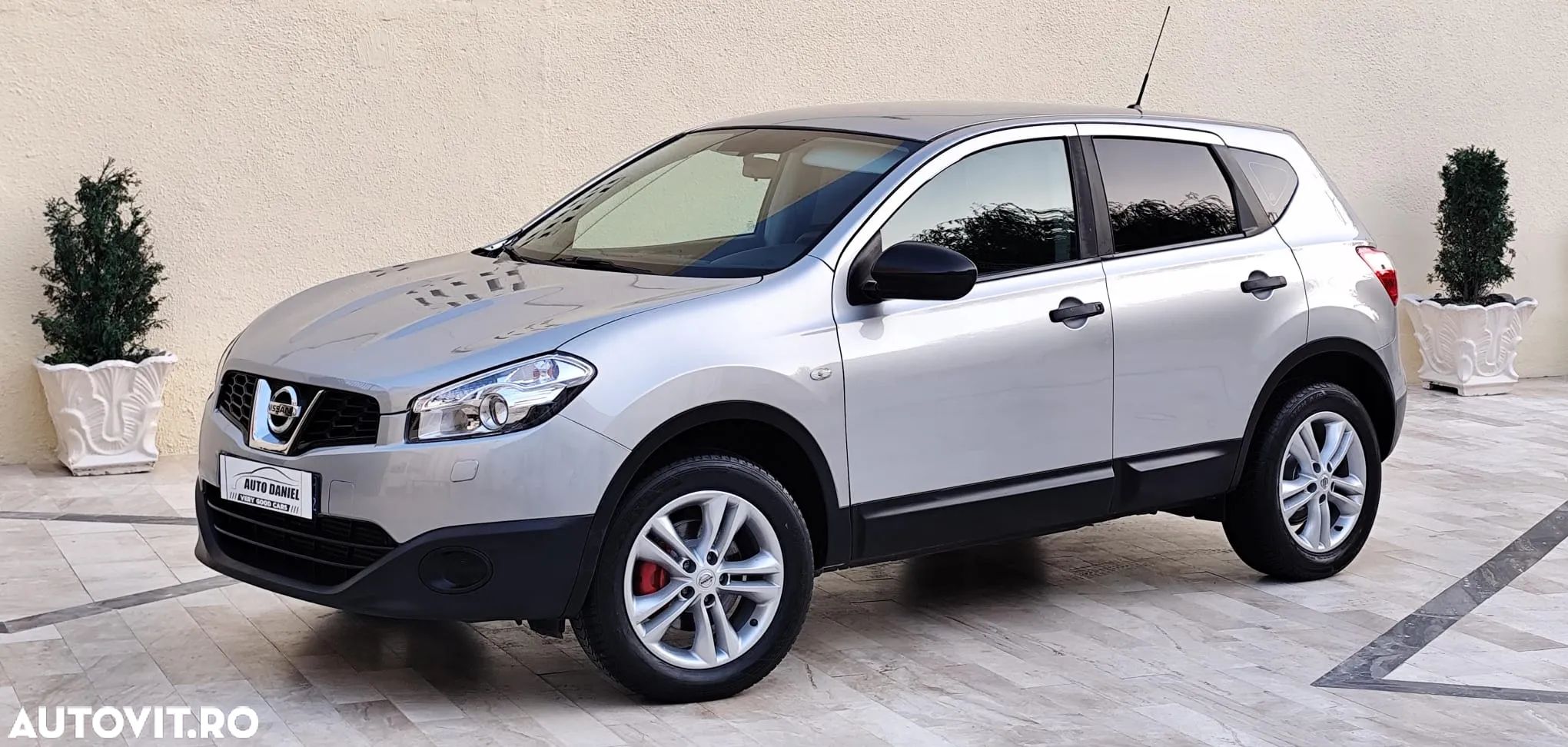 Nissan Qashqai - 1