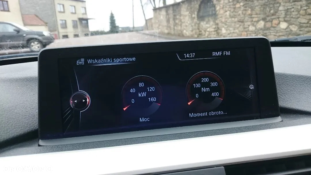 BMW Seria 3 320d DPF Touring Efficient Dynamics Edition - 23