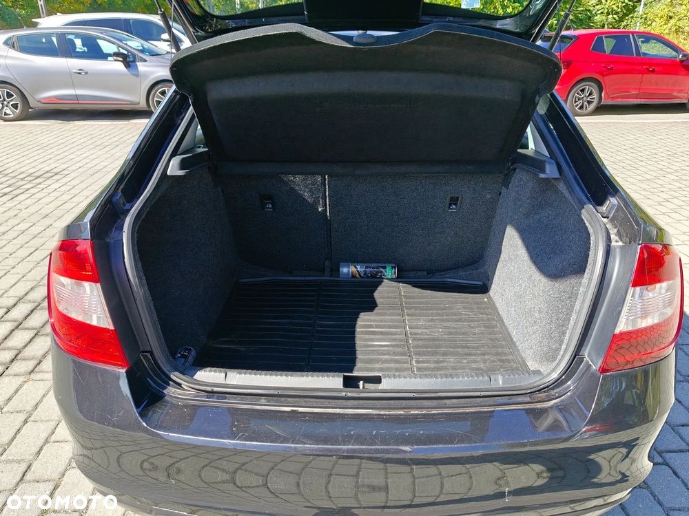Skoda RAPID 1.2 TSI Elegance - 23
