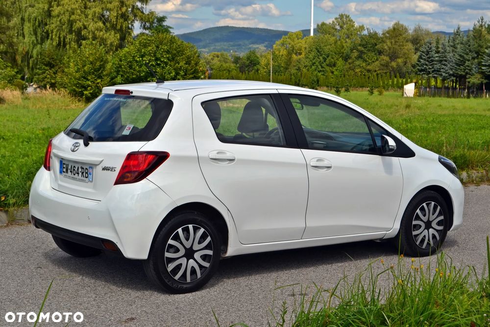 Toyota Yaris - 4