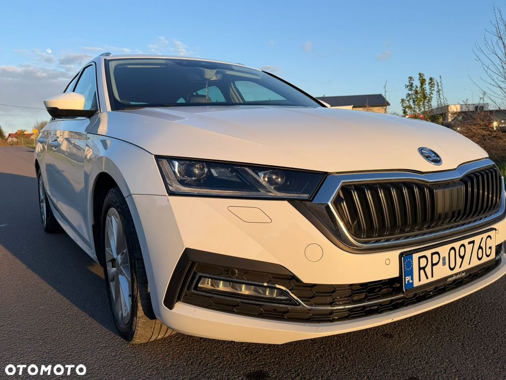 Skoda Octavia 2.0 TDI SCR 4x4 Style DSG - 17