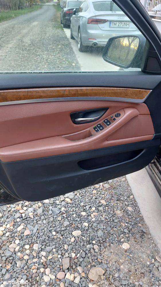 BMW Seria 5 520d Touring Aut. Luxury Line - 17