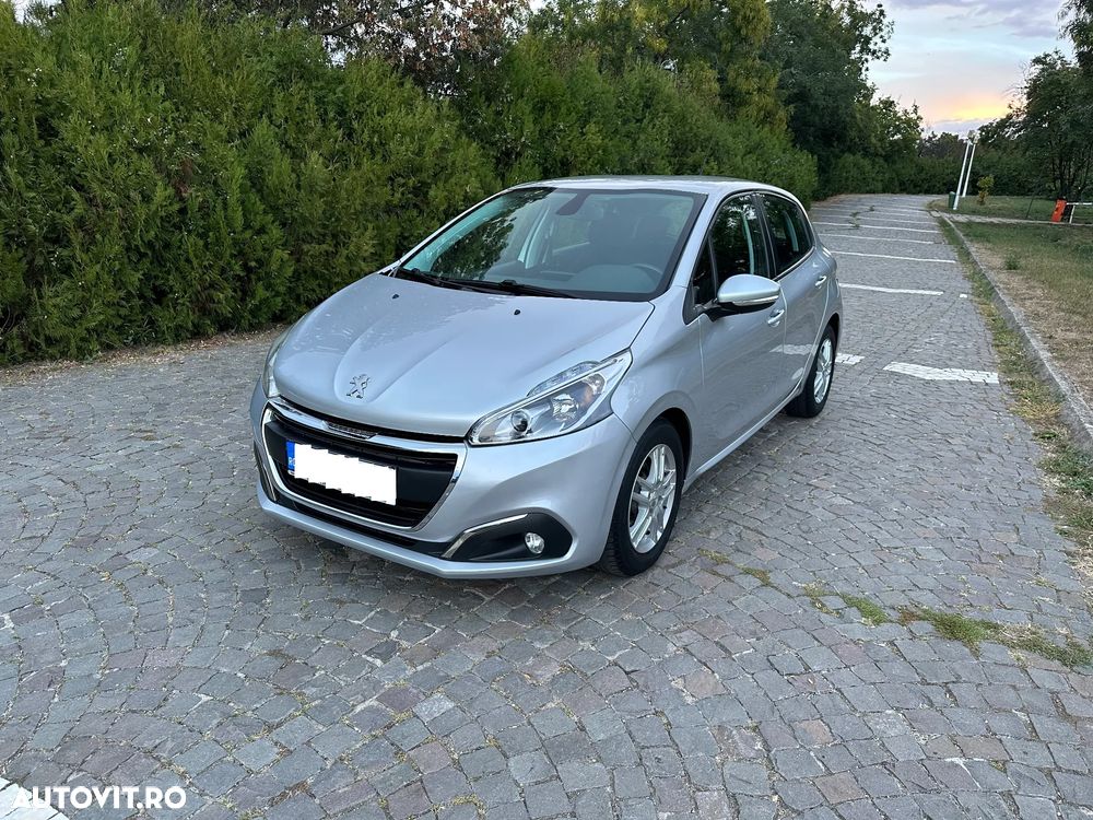Peugeot 208 1.2 L PureTech Allure - 2