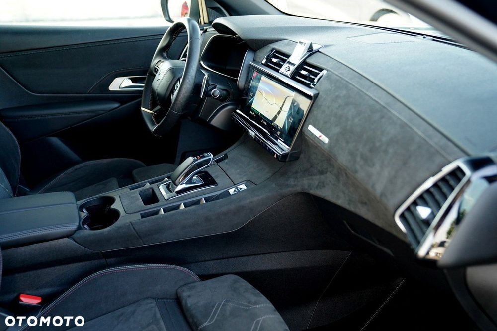 DS Automobiles DS 7 Crossback - 21