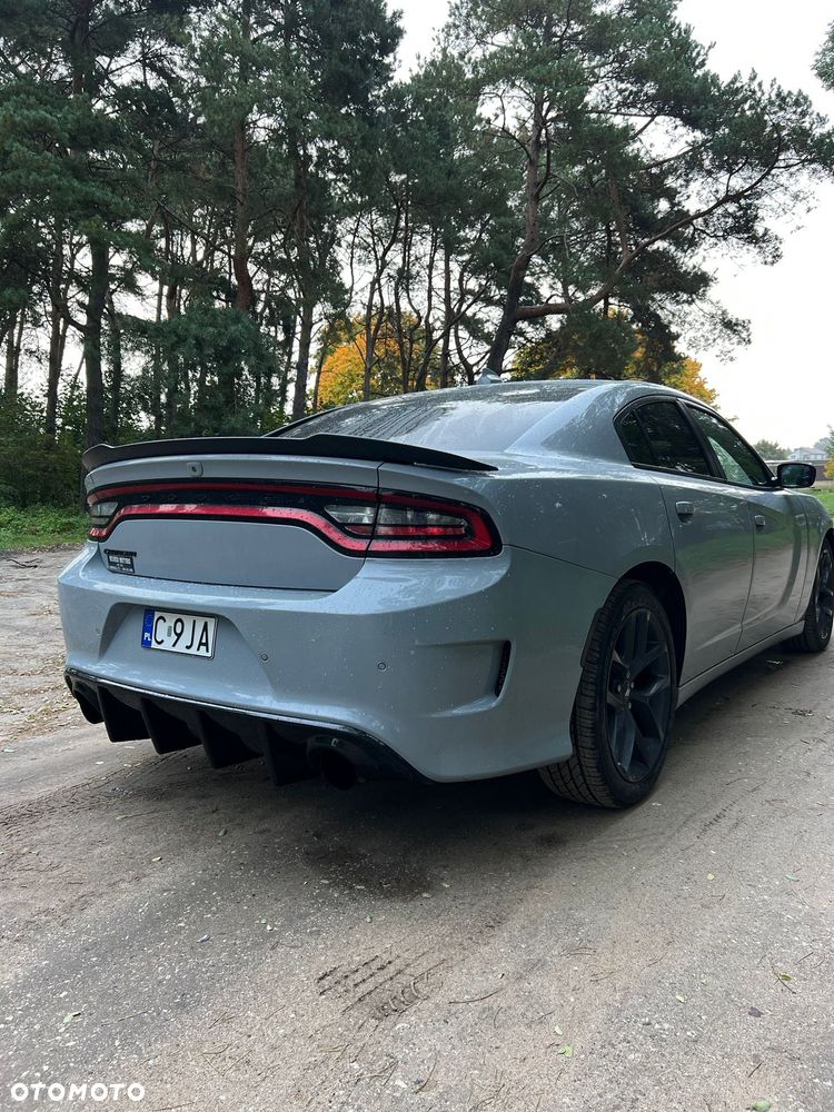 Dodge Charger - 4