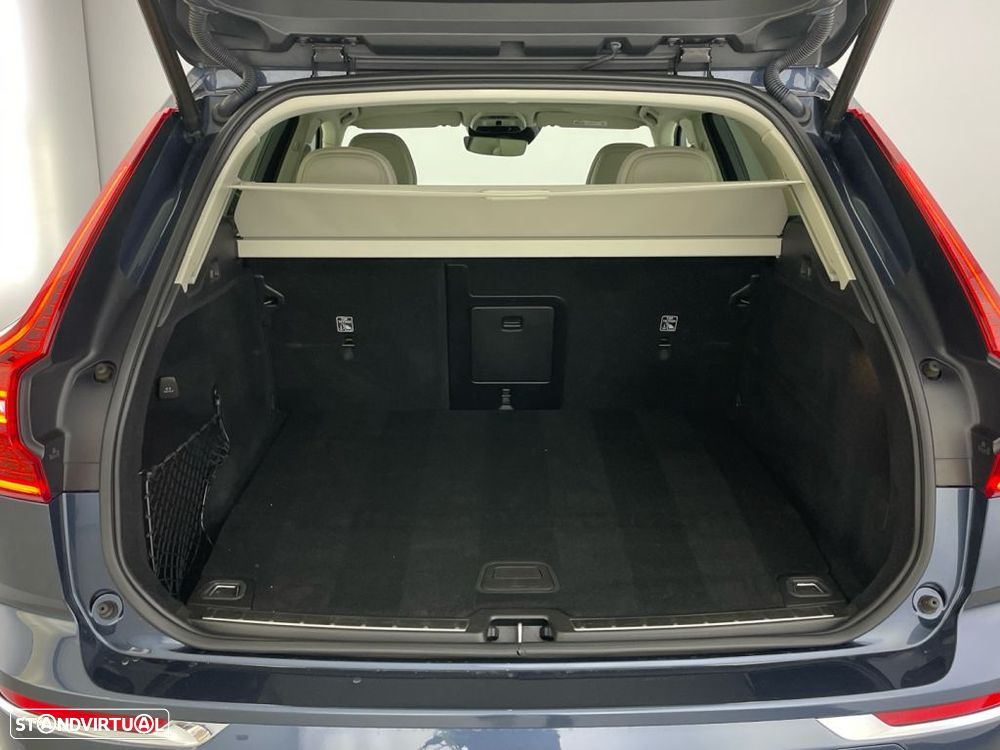 Volvo XC 60 2.0 T8 PHEV Inscription AWD - 13